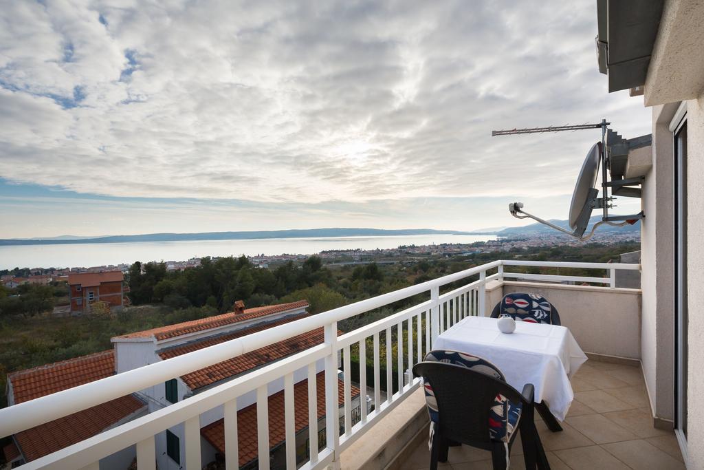 Apartment Marelux Kaštela Екстериор снимка